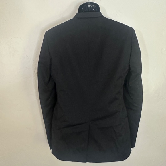 Sandro Medium Lapel Blazer EU 46 / US 38R Gently worn 100% wool 2 button - Picture 2 of 3